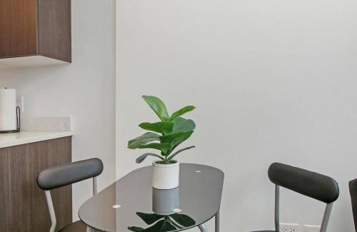 West Loop Apartamento | 1BR Adorable Apt with In-unit Laundry - Lake 206 rep