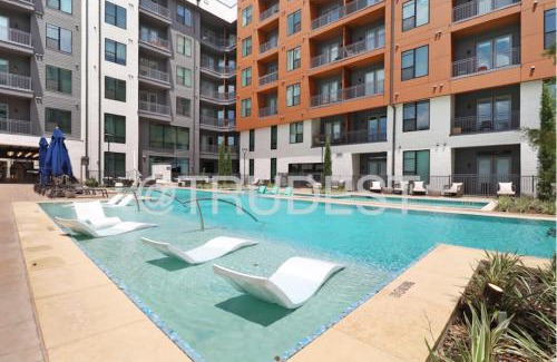 North Burnet Apartamento | 1BR Alongside Q2 and Domain With Pool, Gym and Free Parking