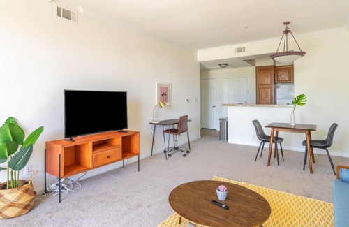 Thousand Oaks Apartamento | 1BR Apartment in Thousand Oaks