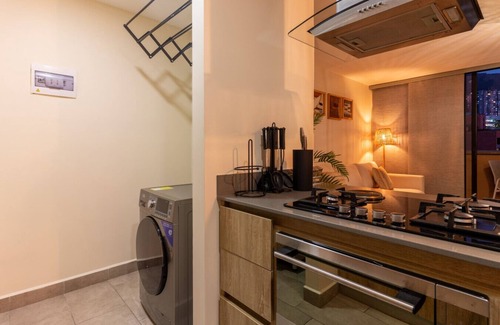 La Aguacatala Apartamento | 1BR Apt private Balcony with AC near Milla de Oro