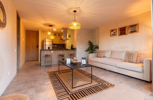 La Aguacatala Apartamento | 1BR Apt private Balcony with AC near Milla de Oro