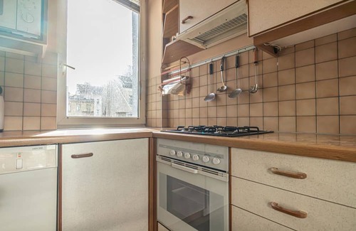 Neulerchenfeld Apartamento | 1BR Apt. Urban Oasis by Stadthalle