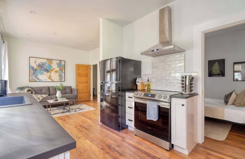 Uptown Apartamento | 1BR Boutique Flat Prime NW Location