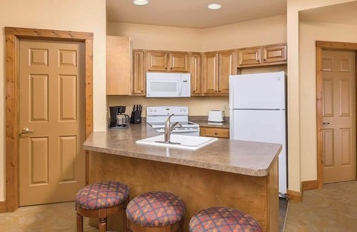 Hanover Condominio | 1br Condo Golfing in Beautiful Galena