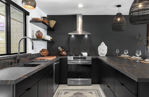 Cathedral City Condominio | CCCC Gorgeous Remodel with Stellar Views