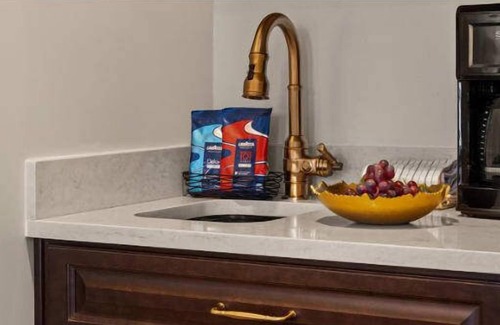 Fillmore District Condominio | 1br Condo Performing Arts Venues Galore!