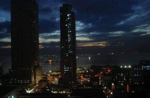 669 Ermita Apartamento | 1BR Condo Unit W/Fantastic View near US Embassy