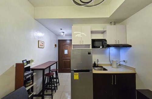 Pembo Apartamento | 1BR Condotel Ridgewood Towers Taguig City #RW02