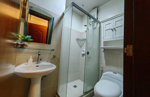 Pembo Apartamento | 1BR Condotel Ridgewood Towers Taguig City #RW08