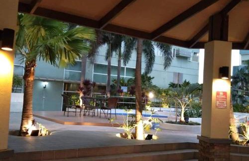 Pembo Apartamento | 1BR Condotel Ridgewood Towers Taguig City #RW11