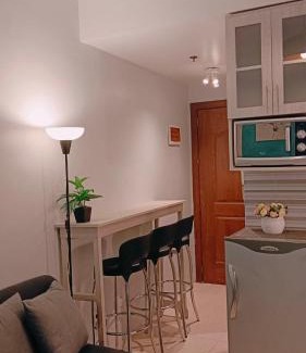 Pembo Apartamento | 1BR Condotel Ridgewood Towers Near Airport #RW01-1