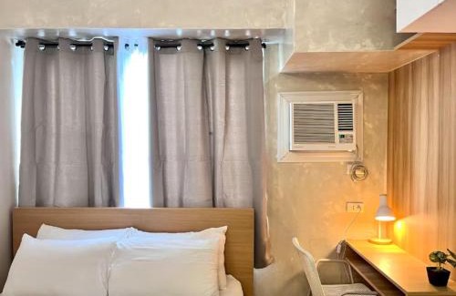 Pembo Hotel | 1BR Condotel Ridgewood Towers Near BGC Airport #RW17