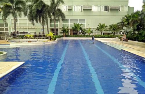 Pembo Hotel | 1BR Condotel Ridgewood Towers Near BGC Airport #RW17
