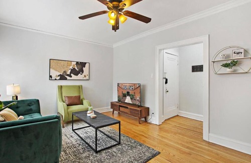 Ravenswood Apartamento | 1BR Deluxe Apt with Complete Amenities - Campbell 3