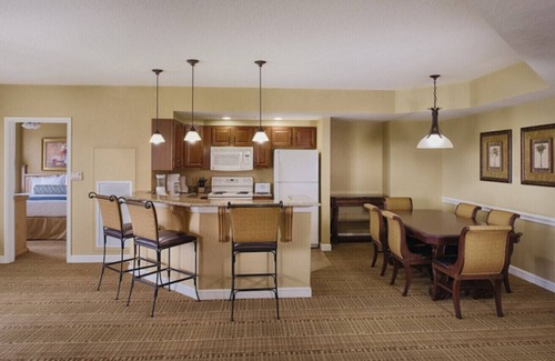 Lake Buena Vista Complejo | 1BR-Dlx Inside Disney Gates-5 Pools, Lazy Rivers, Pay 25% Deposit