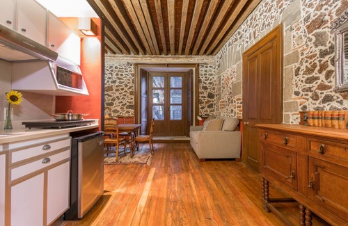 Historic Center Apartamento | 1BR Historic suite w/balconies - 100 mts from the Cathedral. CASA SAUTO
