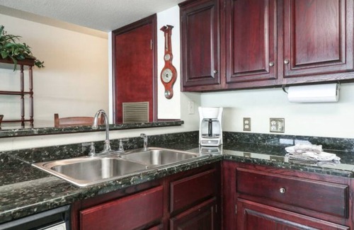 Seven Coves Condominio | ☘1BR❤️InSuite Jacuzzi☀️Waterfront⛱Sunrise Balcony⭐