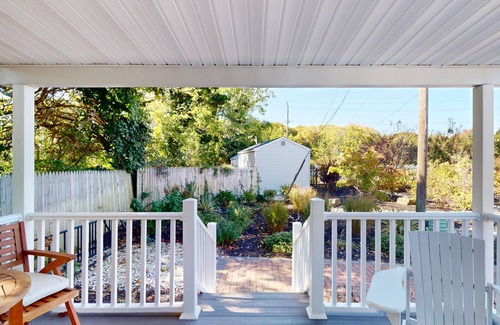 Lower Township Casa | 1BR King Bed Sofa Bed Sleeps 4 POOL - 9