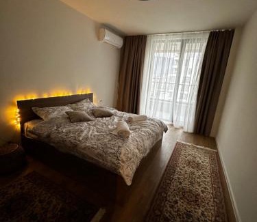 Sofia Apartamento | 1BR Modern condo near the University