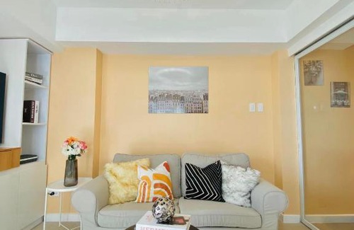 San Fernando Apartamento | 1BR-MonteCarloBliss @The Bali Corner at AzureNorth