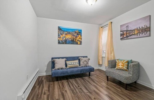 West Philadelphia Hotel | Urban Chic Suites Near Center City