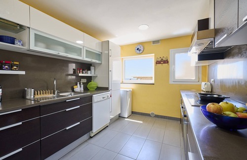 Llafranc Apartamento | 1CYP01 - Duplex for 7 people n the seafront of Llafranc beach