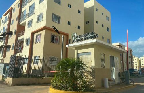 Santo Domingo Este Apartamento | 1st floor 3 Bedrm 2 Baths AC Condo near airport
