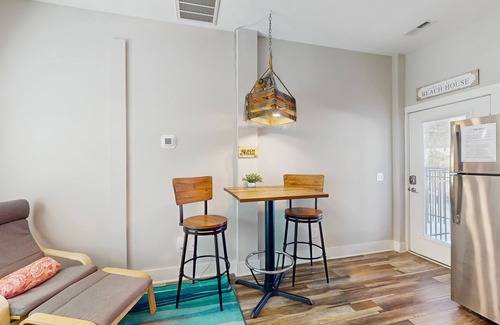 Tranquil Harbour Casa | 1st-floor apt near the beach with kitchenette, patio, & electric vehicle charger