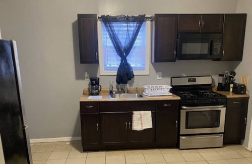 Irvington Apartamento | 1st floor Clean spacious safe accommodating apartment 30 mins from NY