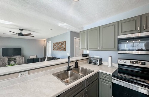 Sioux Falls Condominio | 1st Floor Condo, Zero Threshold Door, Garage, Patio