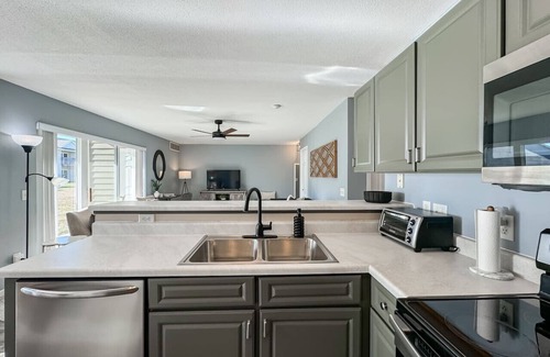 Sioux Falls Condominio | 1st Floor Condo, Zero Threshold Door, Garage, Patio