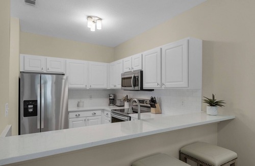 Seagrove Beach Condominio | 1st Floor, Walkable to Dining, Shopping, Beach - Sleeps 6