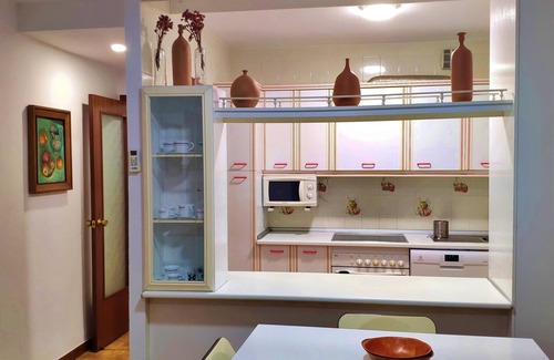 Velilla-Taramay Apartamento | 1ª línea playa. Wifi. AC. frio-calor. Piscina. Tenis. Garaje. Vistas
