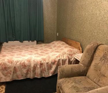 Khmelnitskiy Apartamento | 2к Апартаменты возле ЖД вокзала и Академии 096-55-48-111