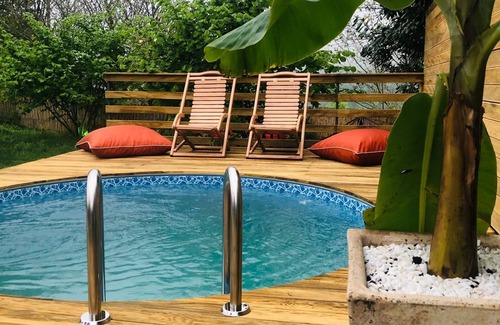 Sapanca Casa | 2+1 Heated Pool-Fireplace-Sheltered 5 Person Bungalow in Sapanca Memnuniye