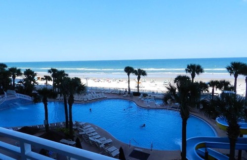 Daytona Beach Condominio | 2/14-17 DAYTONA BEACH OCEAN WALK 3 BED DLX OCEAN FRONT UNIT SLEEP 10 500 RACE