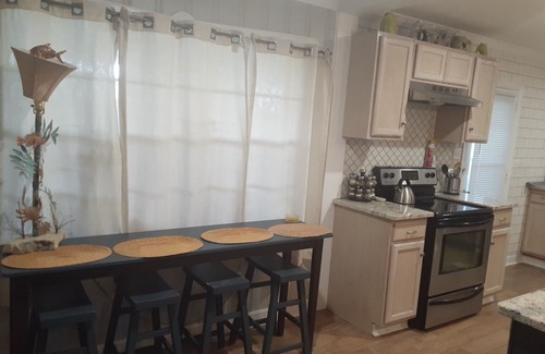 Crescent Beach Casa | 2/2 Beach House - Sleep 6 - 2 Blocks to Beach. Dog Friendly. Public Boat Ramp