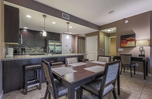 Desert Ridge Condominio | 2/2 Highly Desired Toscana at Desert Ridge. Every Amenity you need!
