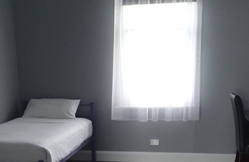 Newington Cabaña | 2/3 Bedroom Cottage in Newington - Ballarat