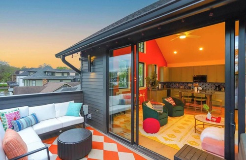 Midtown Casa | 2 Adjacent Homes w/ 2 Hot Tubs - Spacious King Beds