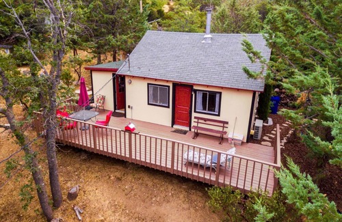 Julian Casa | 2 B / R TOP RATED Private Historic Cabin A / C