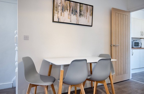 Port Talbot Casa | Talbot Steel - Place to Stay!
