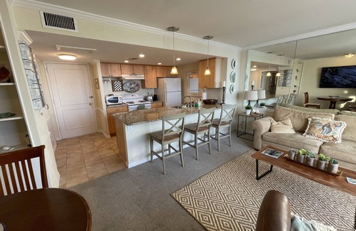 Bayshore Beautiful Condominio | 2 Bd/2 Ba Bayshore Blvd Condo|spectacular views of Tampa Bay|Free Parking|Pool
