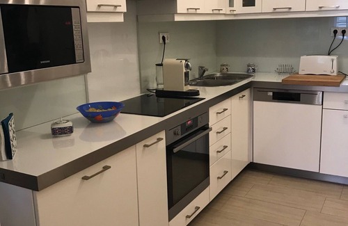 Belvaros - Lipotvaros Apartamento | 2 hab, 2 baños Lux Apt A / C, ubicación privilegiada, excelentes vistas al balcón