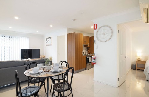 Rocklea Apartamento | 2 Bdr Apt! Garage! Clean! GST Credits! 216D2