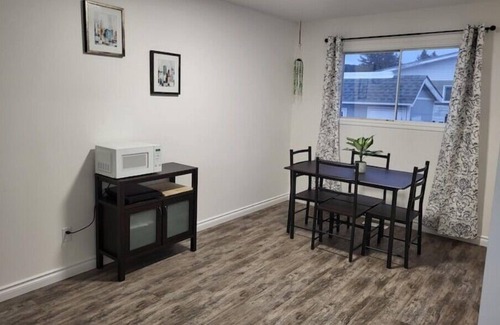 East Kootenay Apartamento | 2 bdrm apt 716 23a Ave n Cranbrook BC unit B