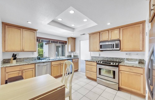 Santa Ana Heights Casa | 2 Bdrm · Pool · Irvine! Extended Stays Welcome!