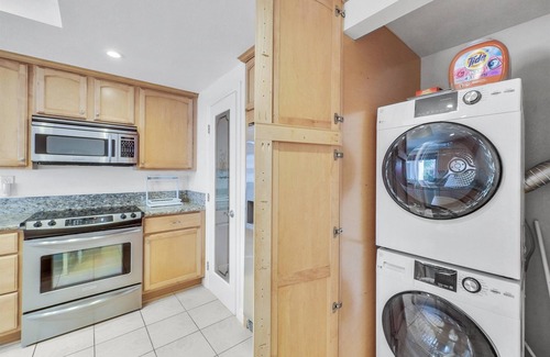 Santa Ana Heights Casa | 2 Bdrm · Pool · Irvine! Extended Stays Welcome!