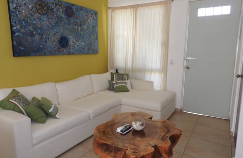 Las Jarretaderas Casa | 2 dormitorios + estudio, 2. 5 baños,