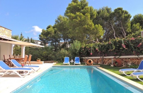 Cala Marcal Villa | Villa Mari Pili - Dos hermosas villas ofrecidas juntas para familiares / amigos con un jardín / piscina compartida ya solo 200 m de la playa. - Wi-Fi gratis